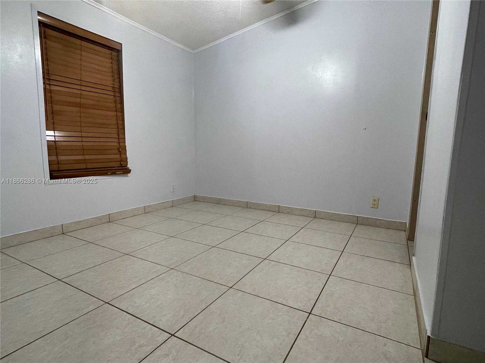Small Image of 19800 SOUTH WEST 180TH AVE UNIT 308, Miami Number 12