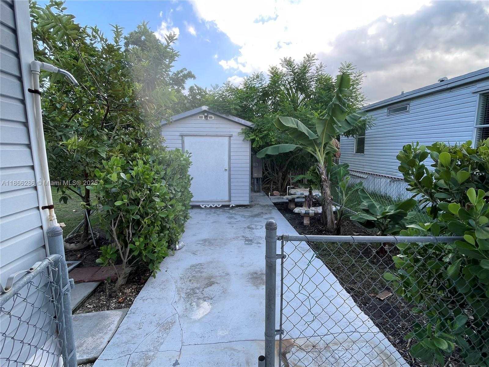 Small Image of 19800 SOUTH WEST 180TH AVE UNIT 308, Miami Number 4