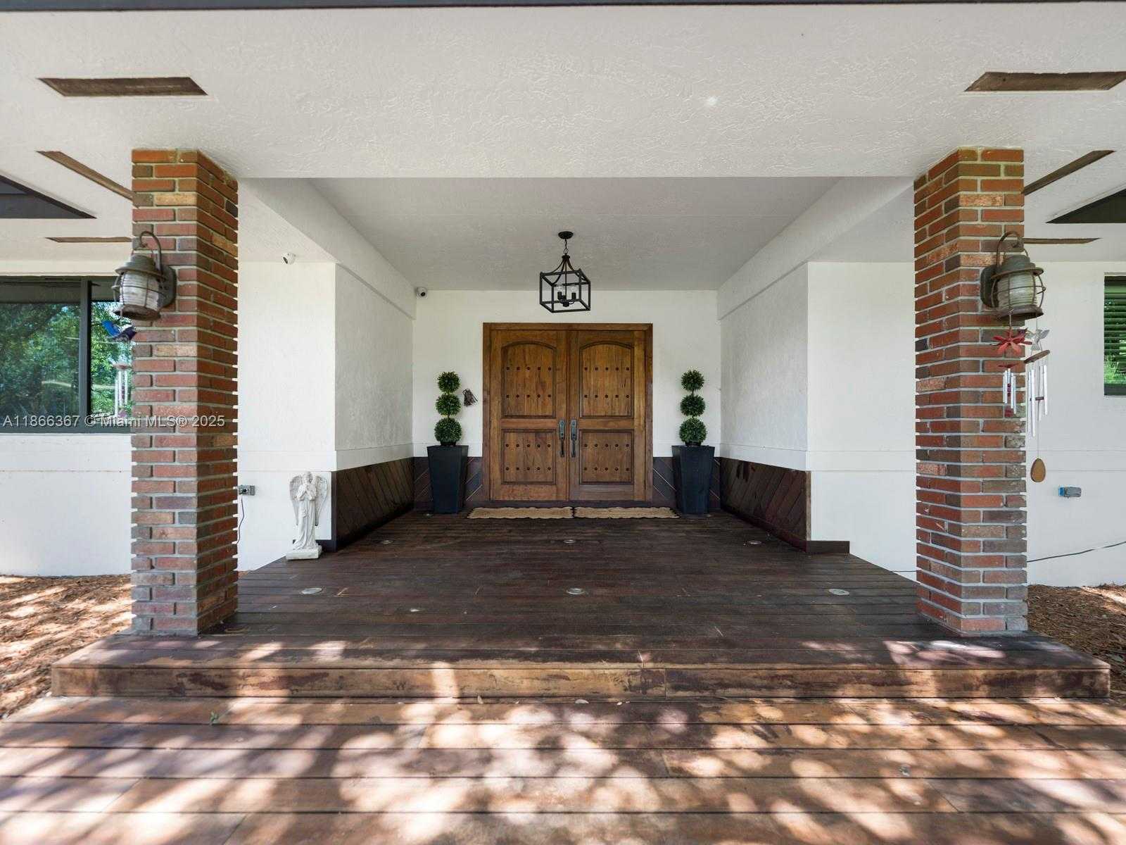 Small Image of 26690 SOUTH WEST 202ND AVE, Homestead Number 10