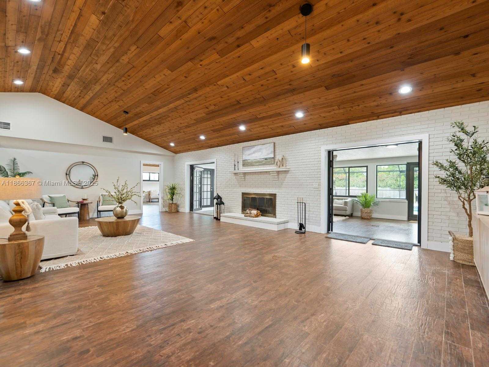 Small Image of 26690 SOUTH WEST 202ND AVE, Homestead Number 18