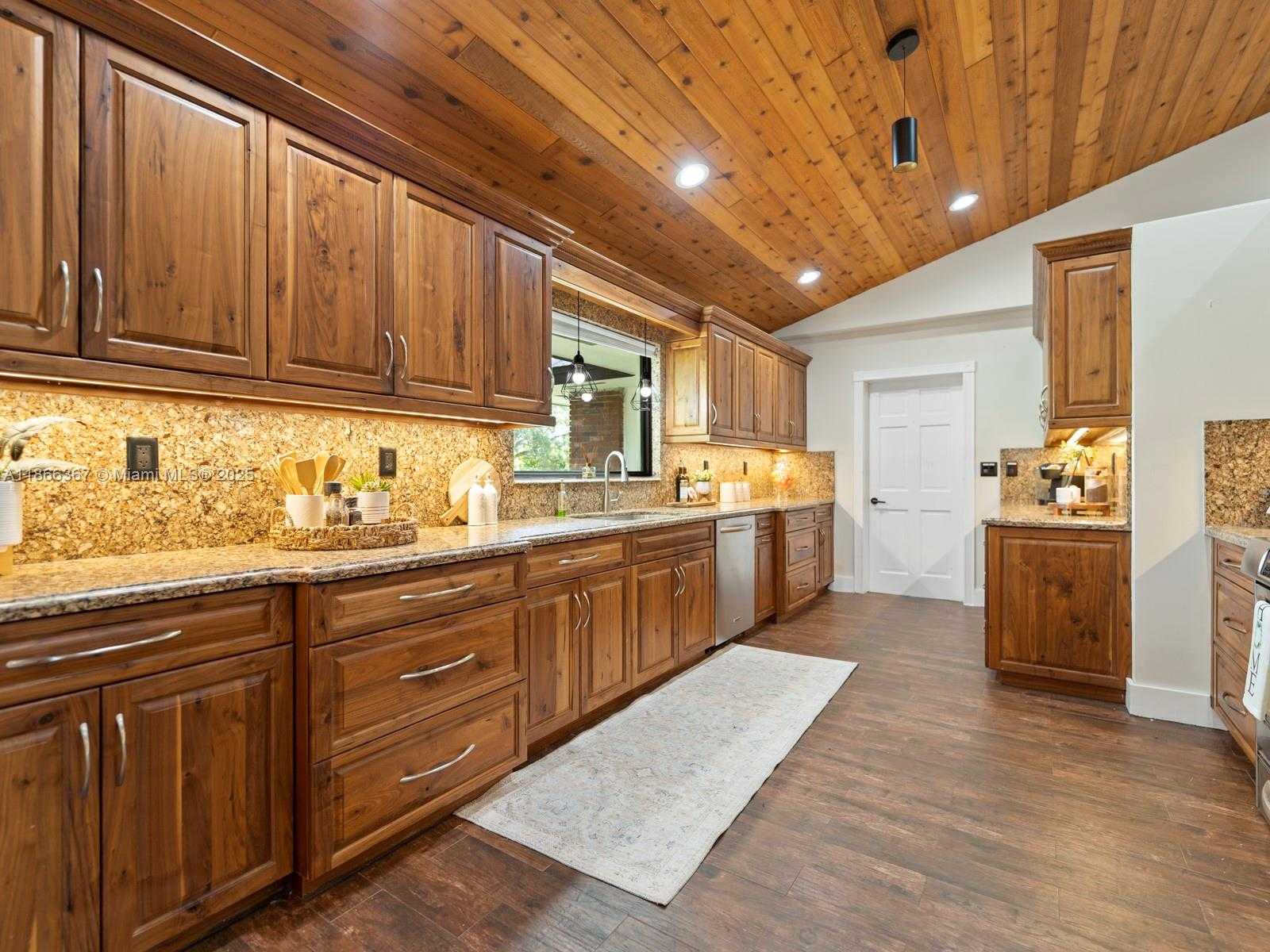 Small Image of 26690 SOUTH WEST 202ND AVE, Homestead Number 25
