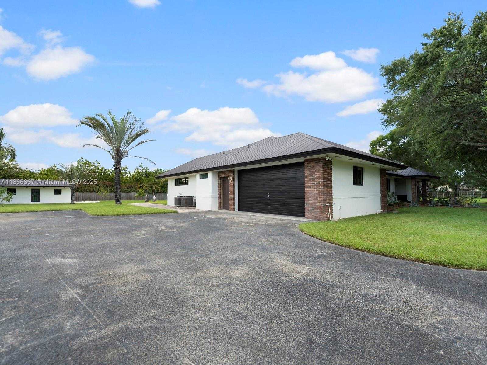 Small Image of 26690 SOUTH WEST 202ND AVE, Homestead Number 63
