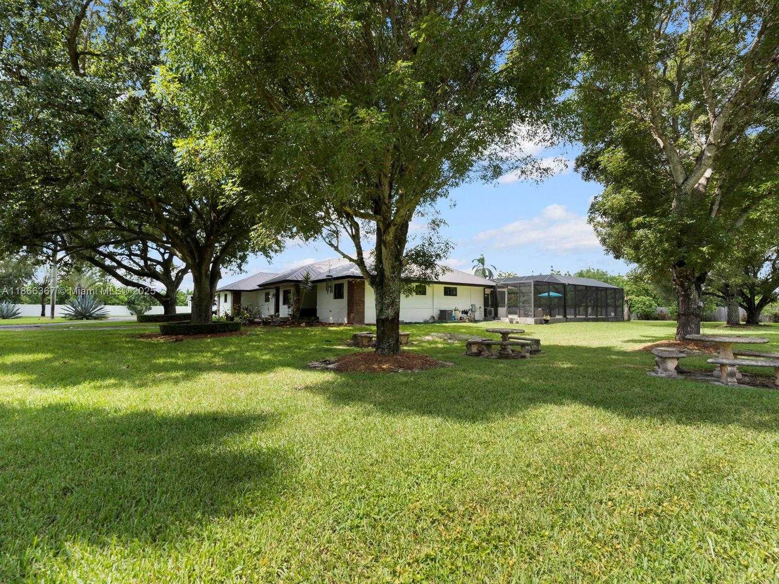 Small Image of 26690 SOUTH WEST 202ND AVE, Homestead Number 66