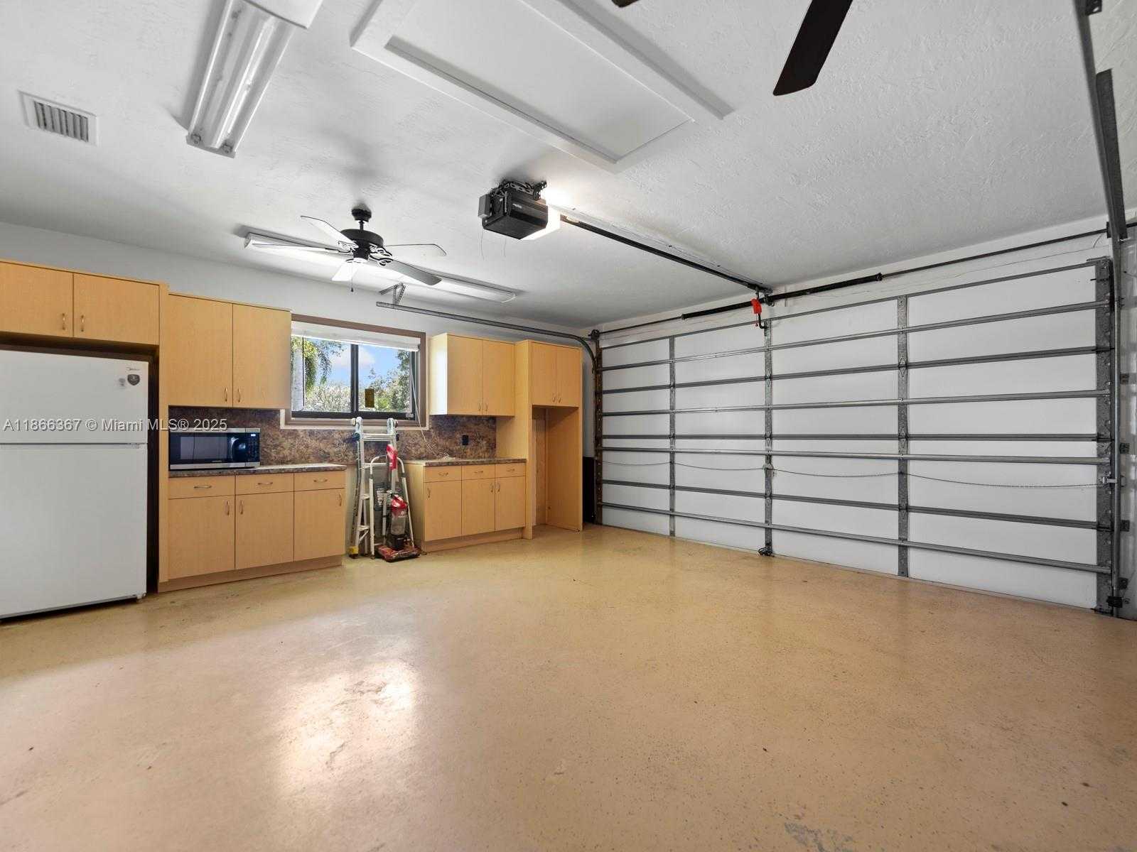 Small Image of 26690 SOUTH WEST 202ND AVE, Homestead Number 76