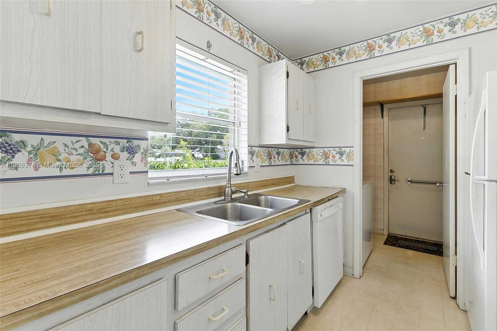 Small Image of 209 LAGUNA CT, St Augustine Number 5