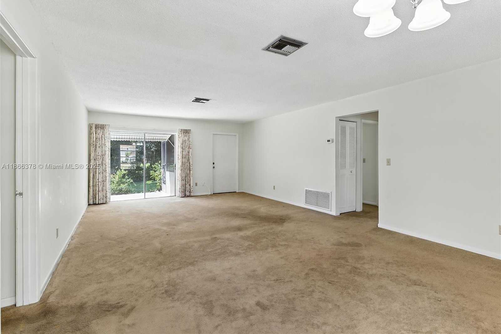 Small Image of 209 LAGUNA CT, St Augustine Number 9