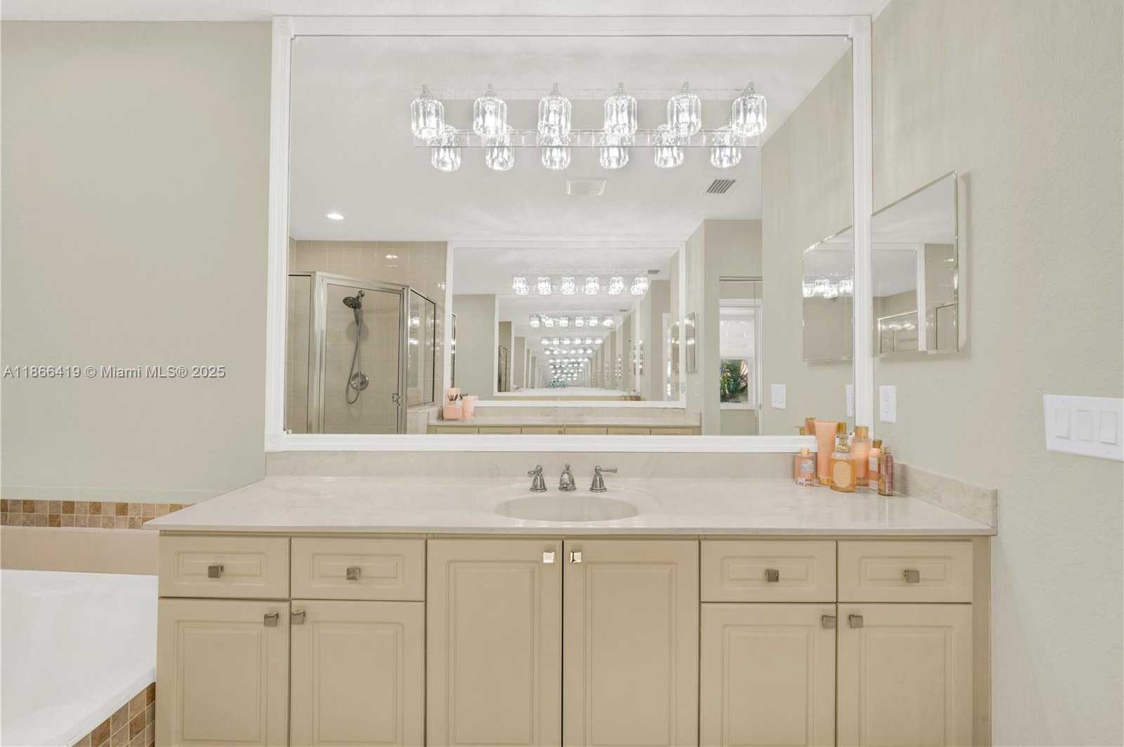 Small Image of 18708 OCEAN MIST DR, Boca Raton Number 39