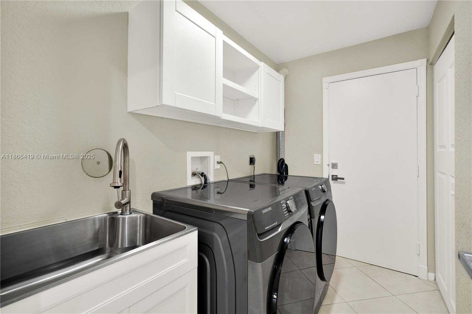 Small Image of 18708 OCEAN MIST DR, Boca Raton Number 43