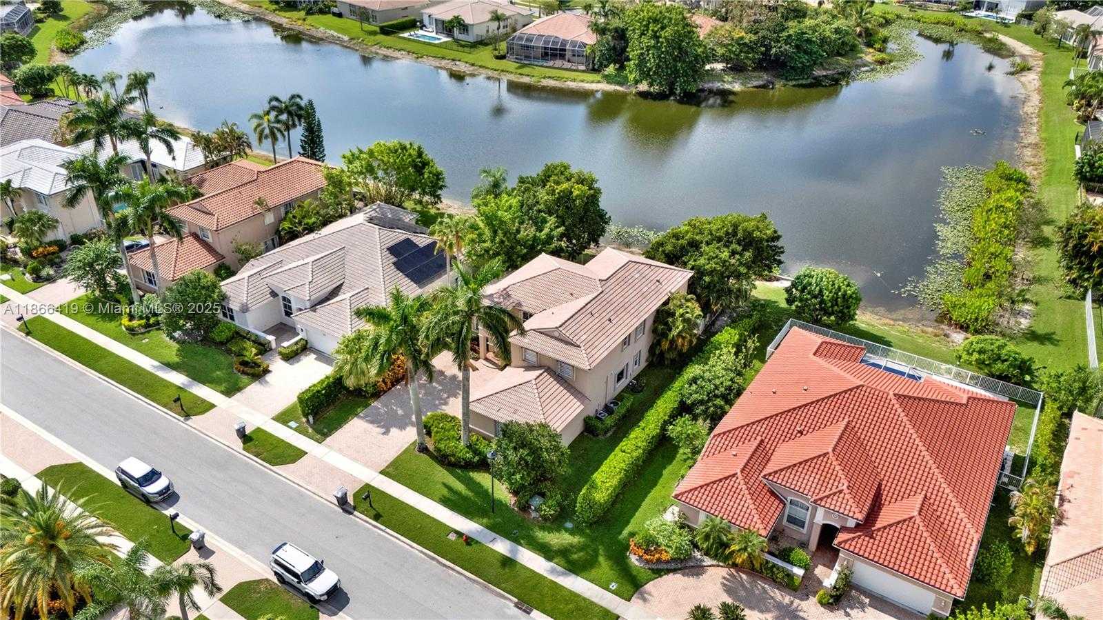 Small Image of 18708 OCEAN MIST DR, Boca Raton Number 5
