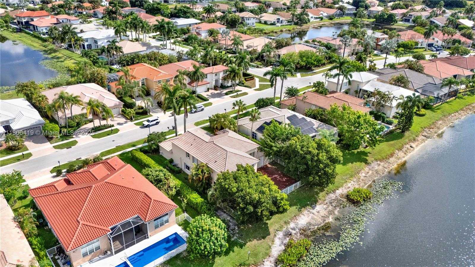 Small Image of 18708 OCEAN MIST DR, Boca Raton Number 6