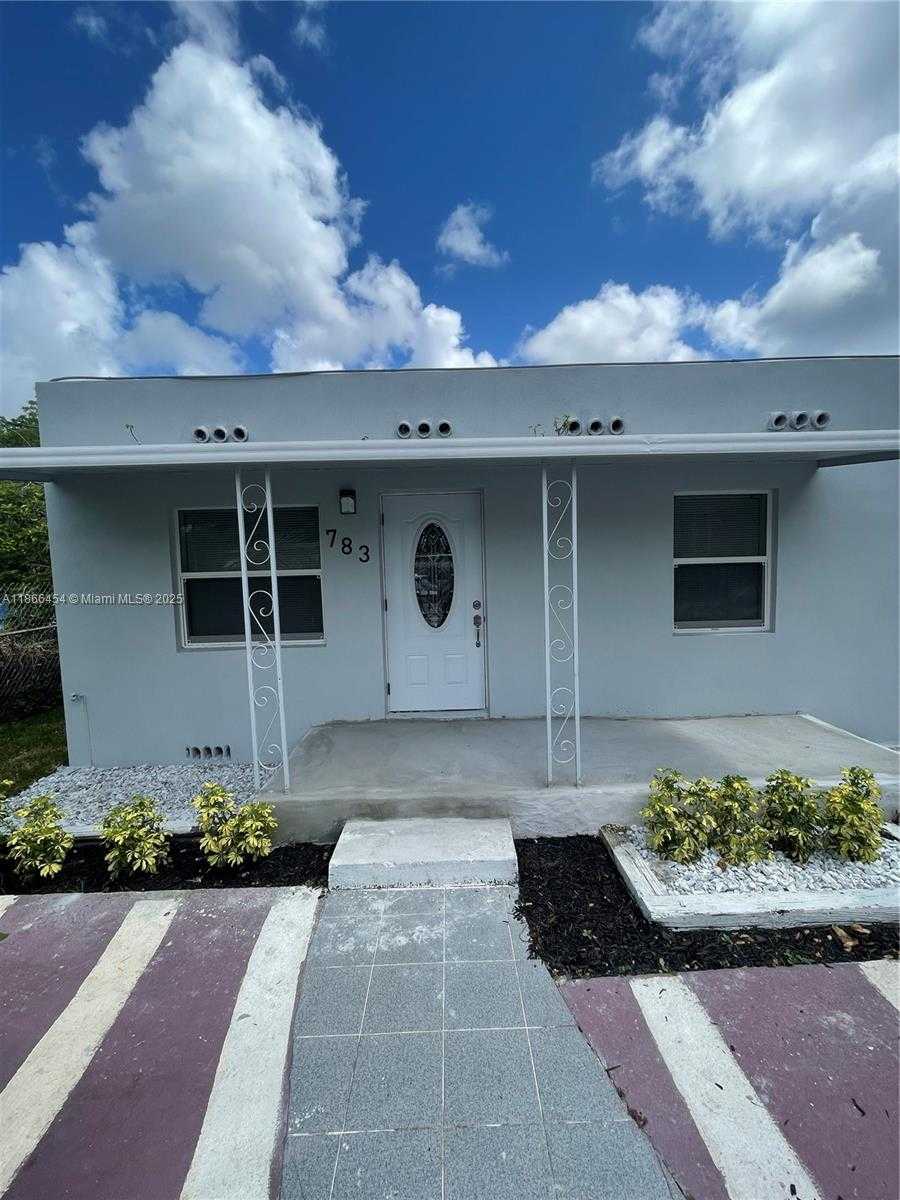 Small Image of 783 NORTH WEST 98TH ST, Miami Number 2