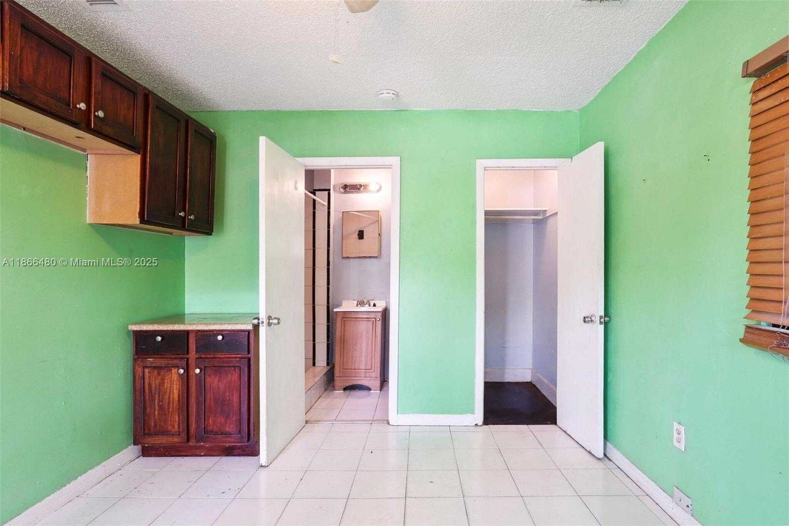 Small Image of 118 NORTH WEST 44TH ST, Miami Number 23