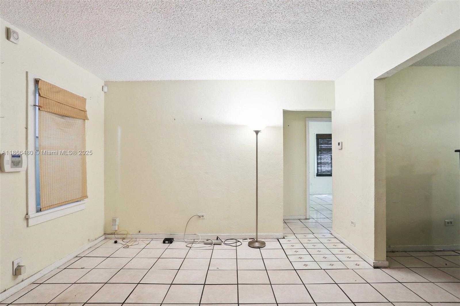 Small Image of 118 NORTH WEST 44TH ST, Miami Number 9