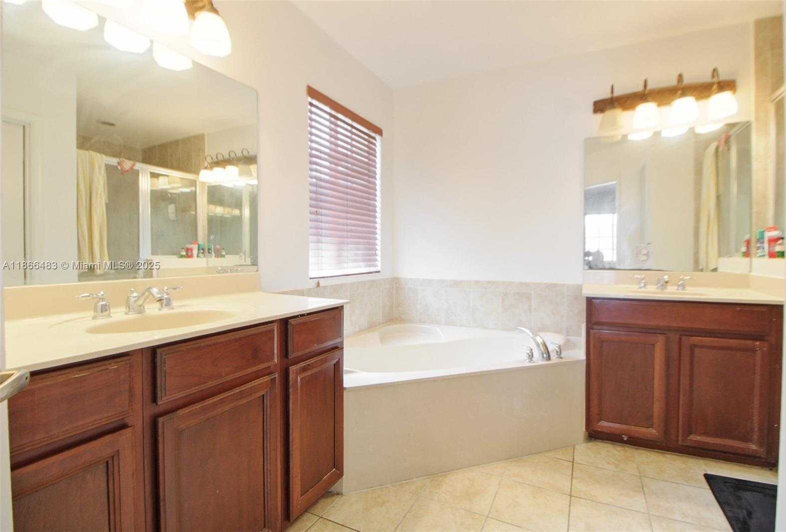 Small Image of 14077 SOUTH WEST 274TH TER, Homestead Number 14