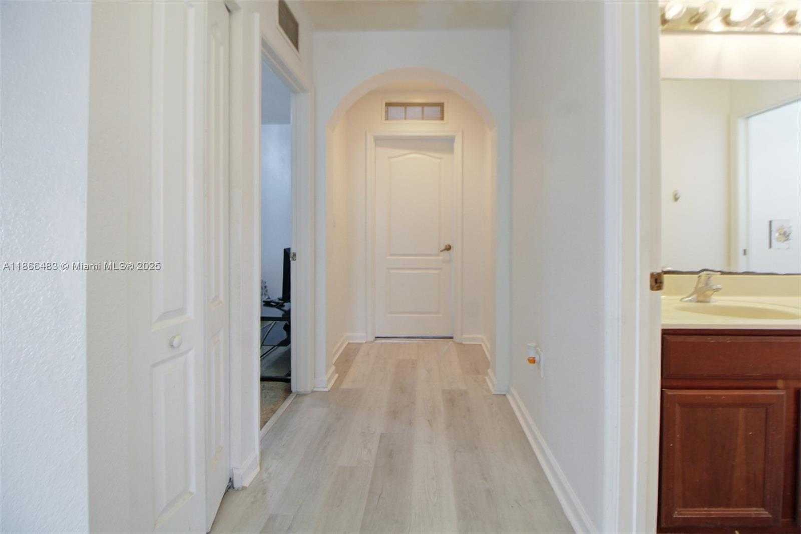 Small Image of 14077 SOUTH WEST 274TH TER, Homestead Number 16