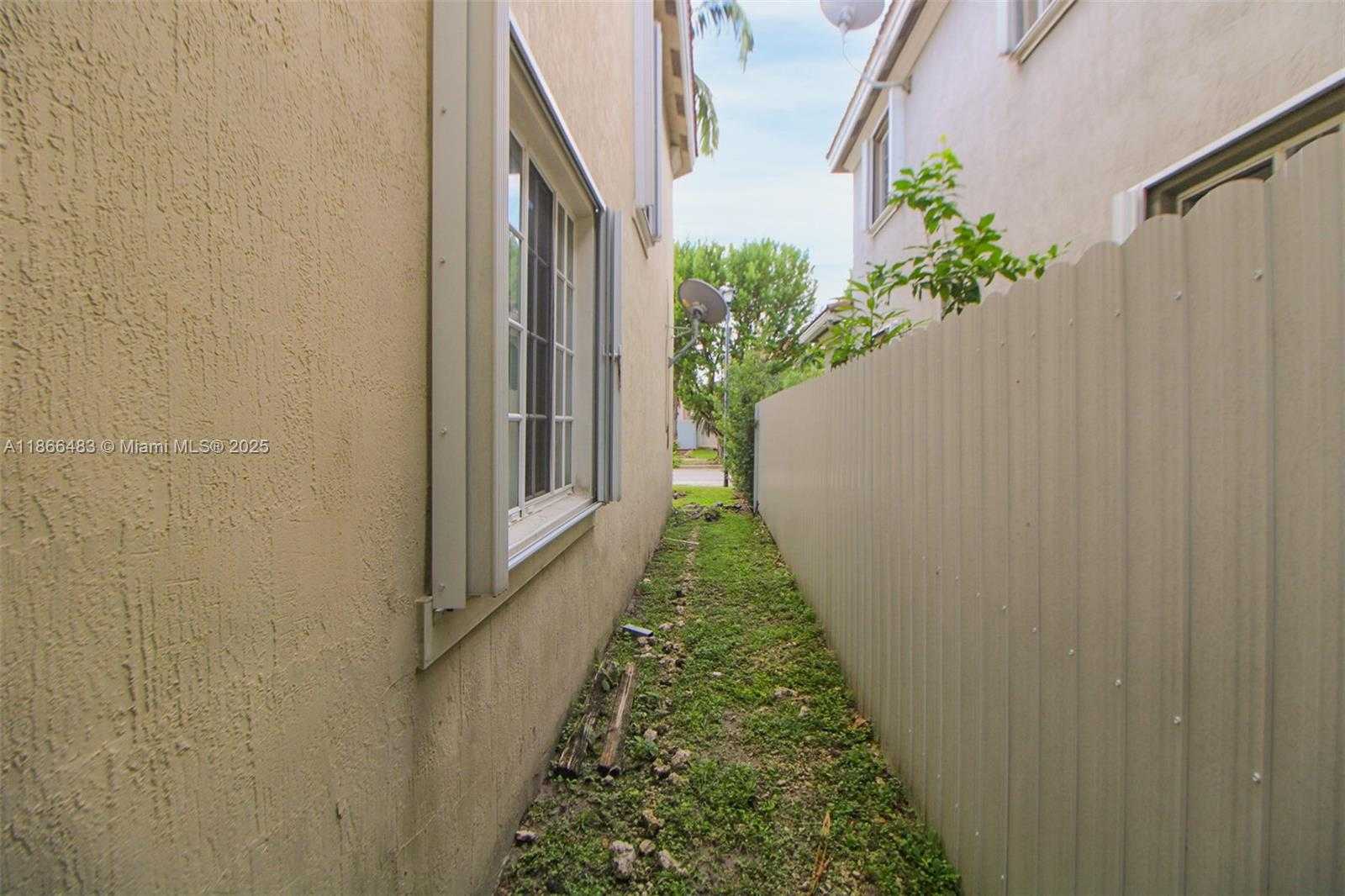 Small Image of 14077 SOUTH WEST 274TH TER, Homestead Number 9