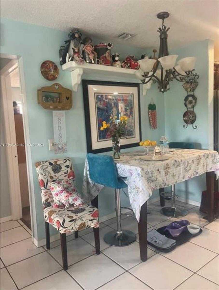 Small Image of 7551 SOUTH WEST 42ND PL, Davie Number 17