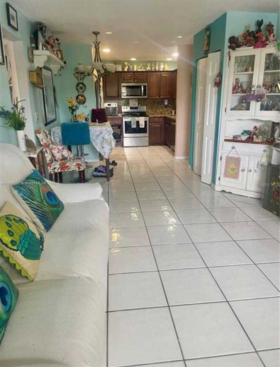 Small Image of 7551 SOUTH WEST 42ND PL, Davie Number 18