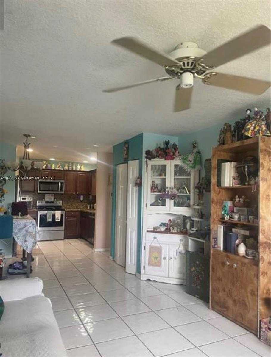 Small Image of 7551 SOUTH WEST 42ND PL, Davie Number 19