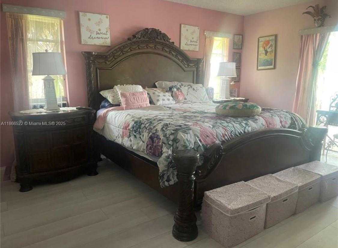 Small Image of 7551 SOUTH WEST 42ND PL, Davie Number 26
