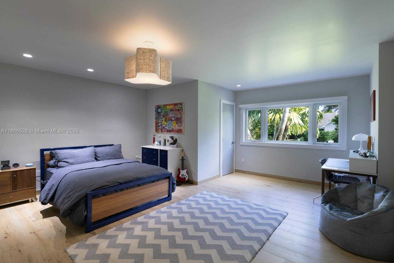 Small Image of 5780 LAS PALMAS DR, Coral Gables Number 44
