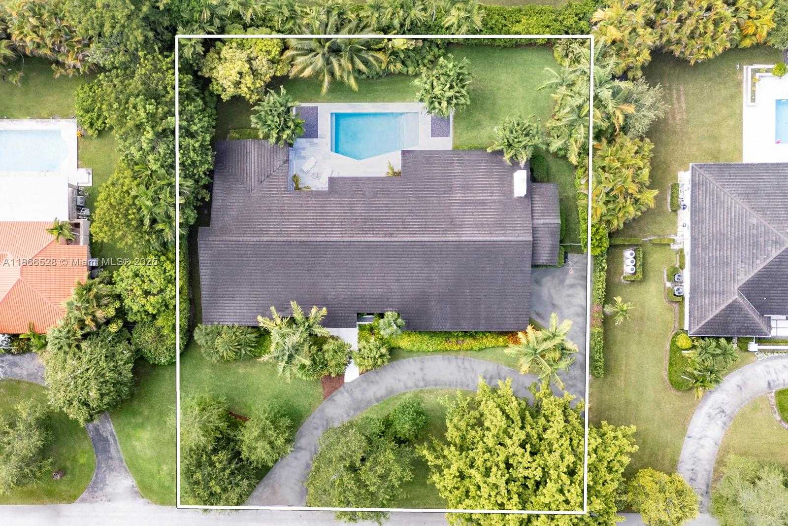 Small Image of 5780 LAS PALMAS DR, Coral Gables Number 50