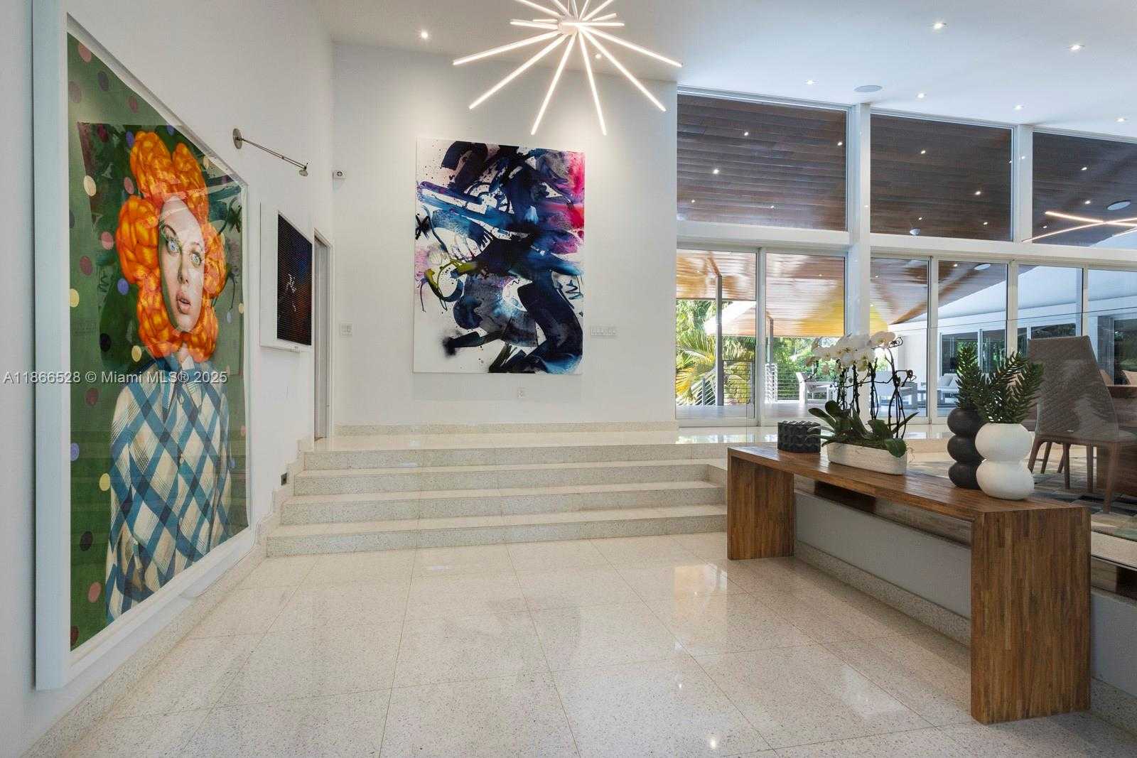 Small Image of 5780 LAS PALMAS DR, Coral Gables Number 7