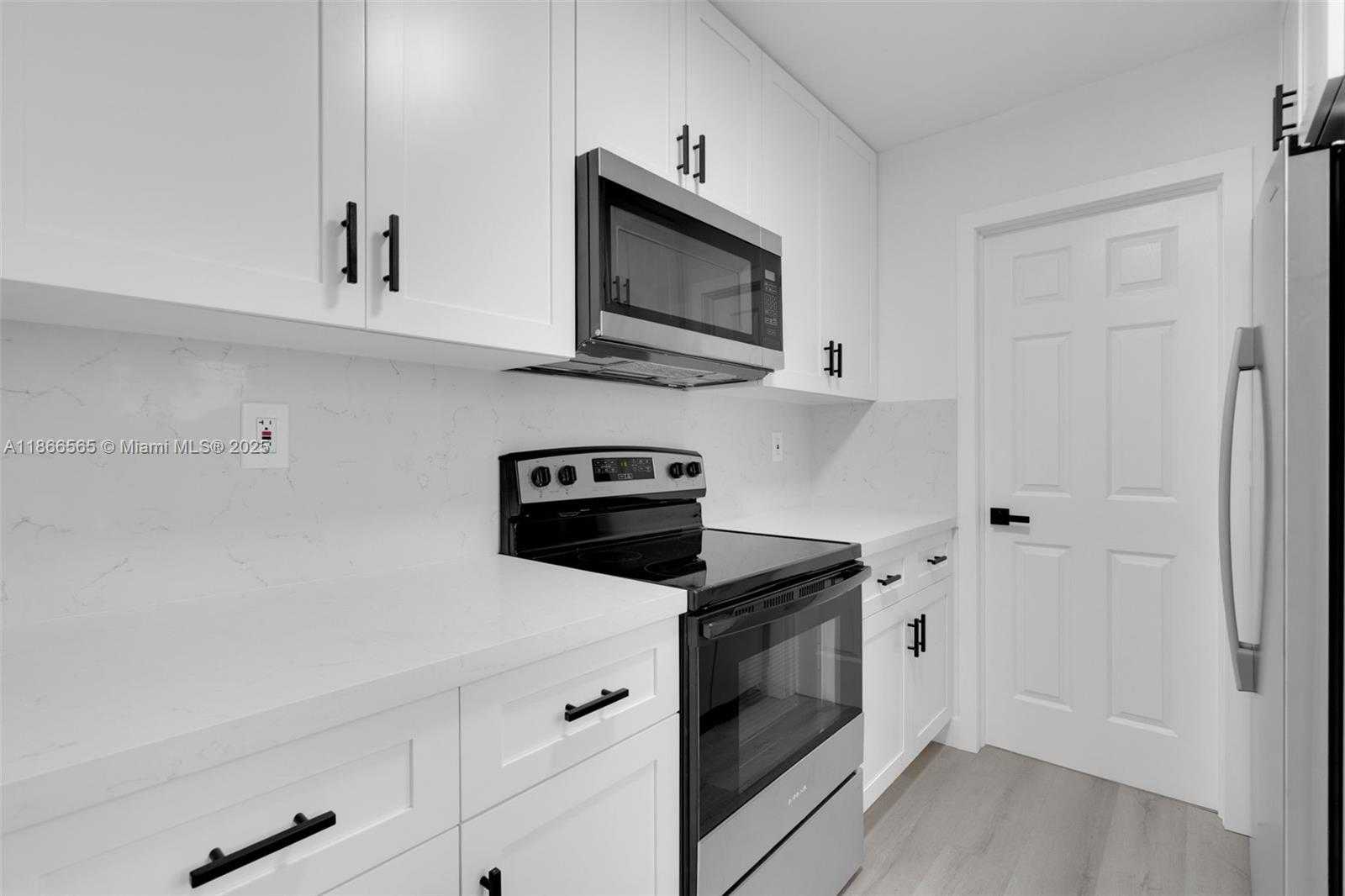 Small Image of 20901 NORTH WEST 27TH CT, Miami Gardens Number 12