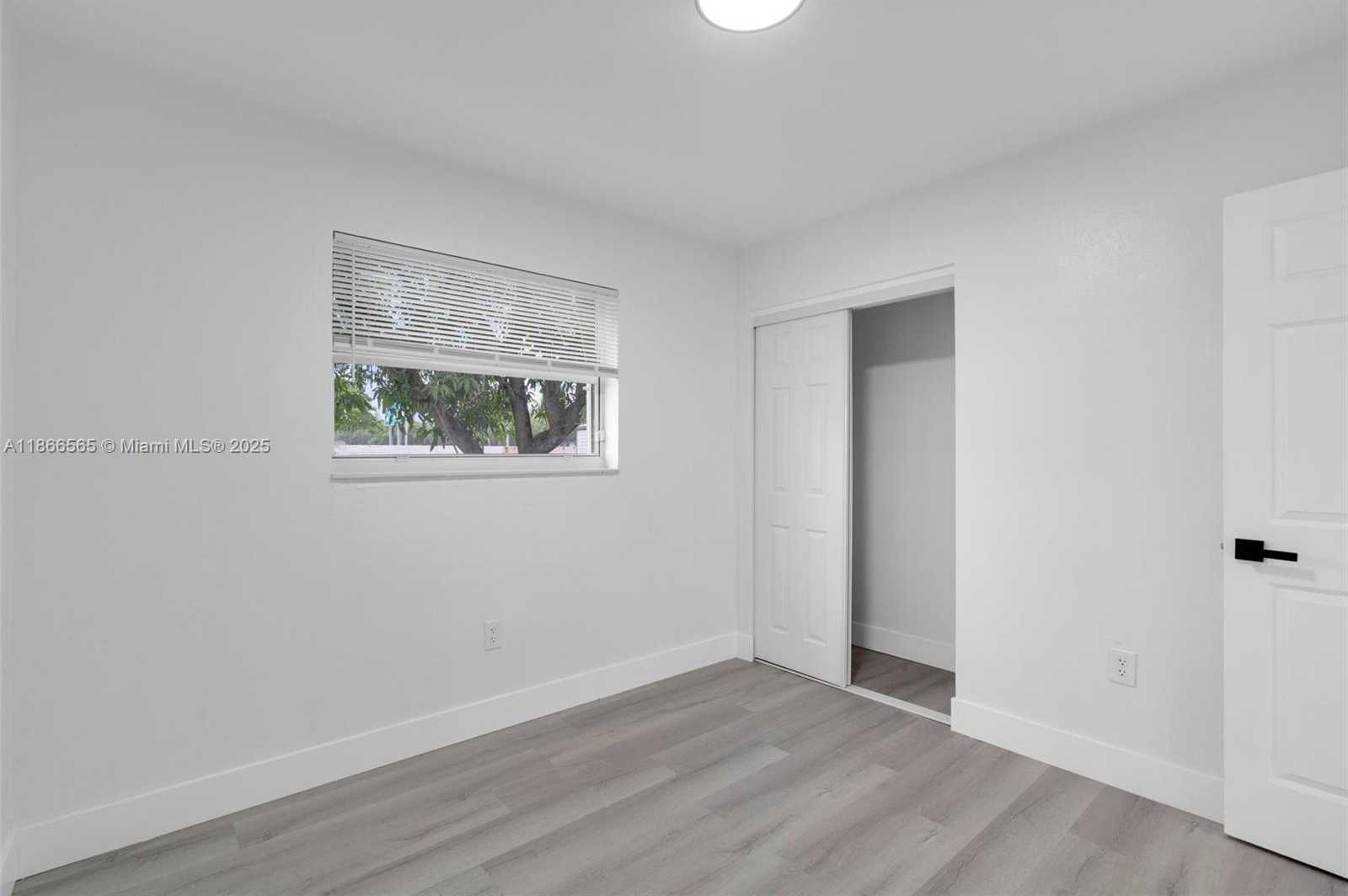 Small Image of 20901 NORTH WEST 27TH CT, Miami Gardens Number 14