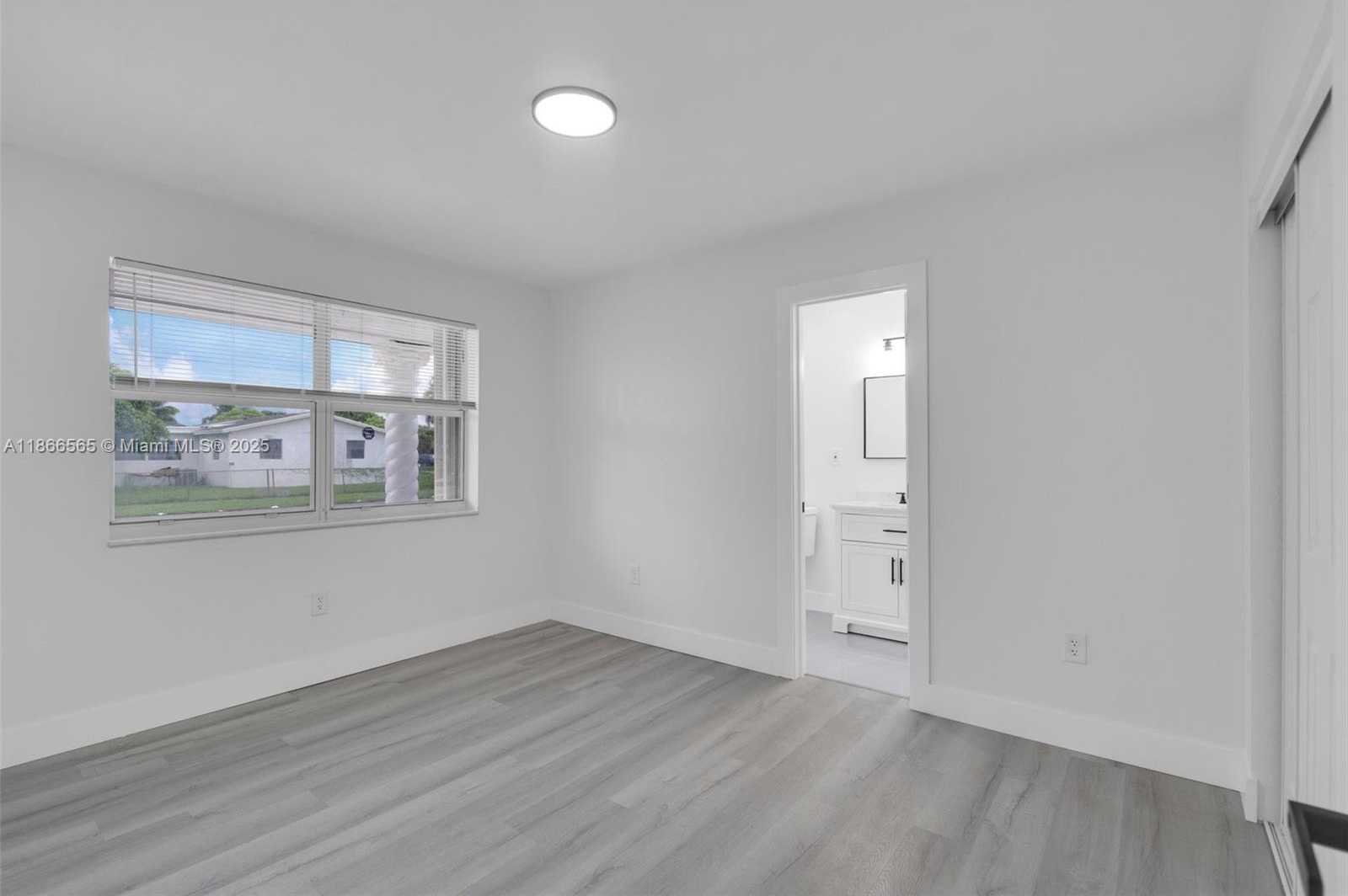Small Image of 20901 NORTH WEST 27TH CT, Miami Gardens Number 21