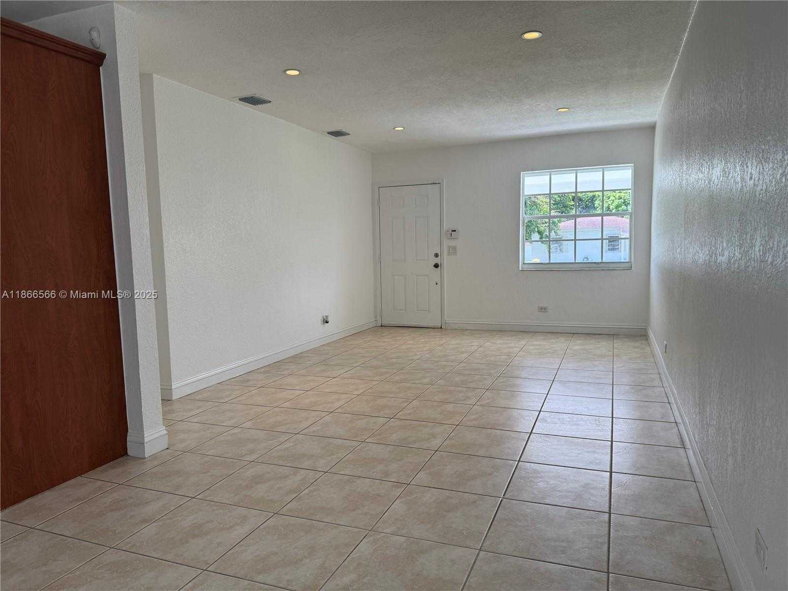 Small Image of 105 EAST 55TH ST, Hialeah Number 24