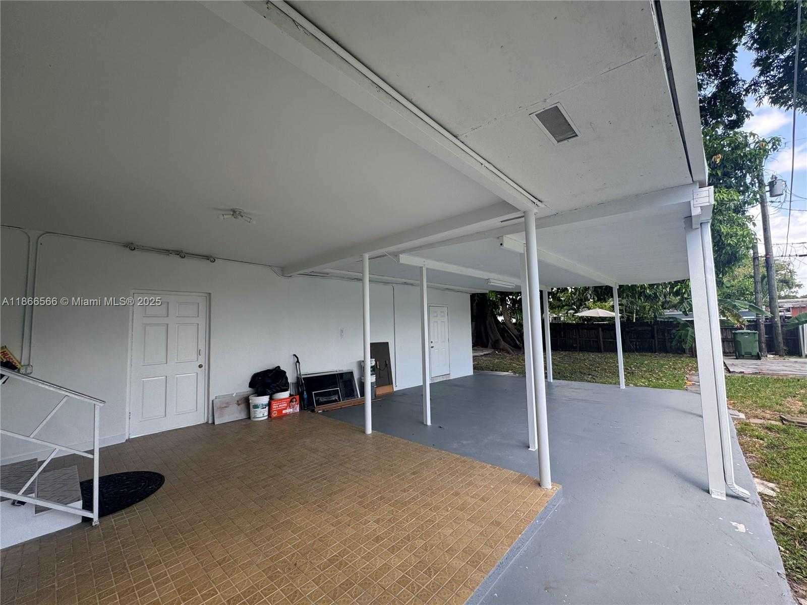 Small Image of 105 EAST 55TH ST, Hialeah Number 32