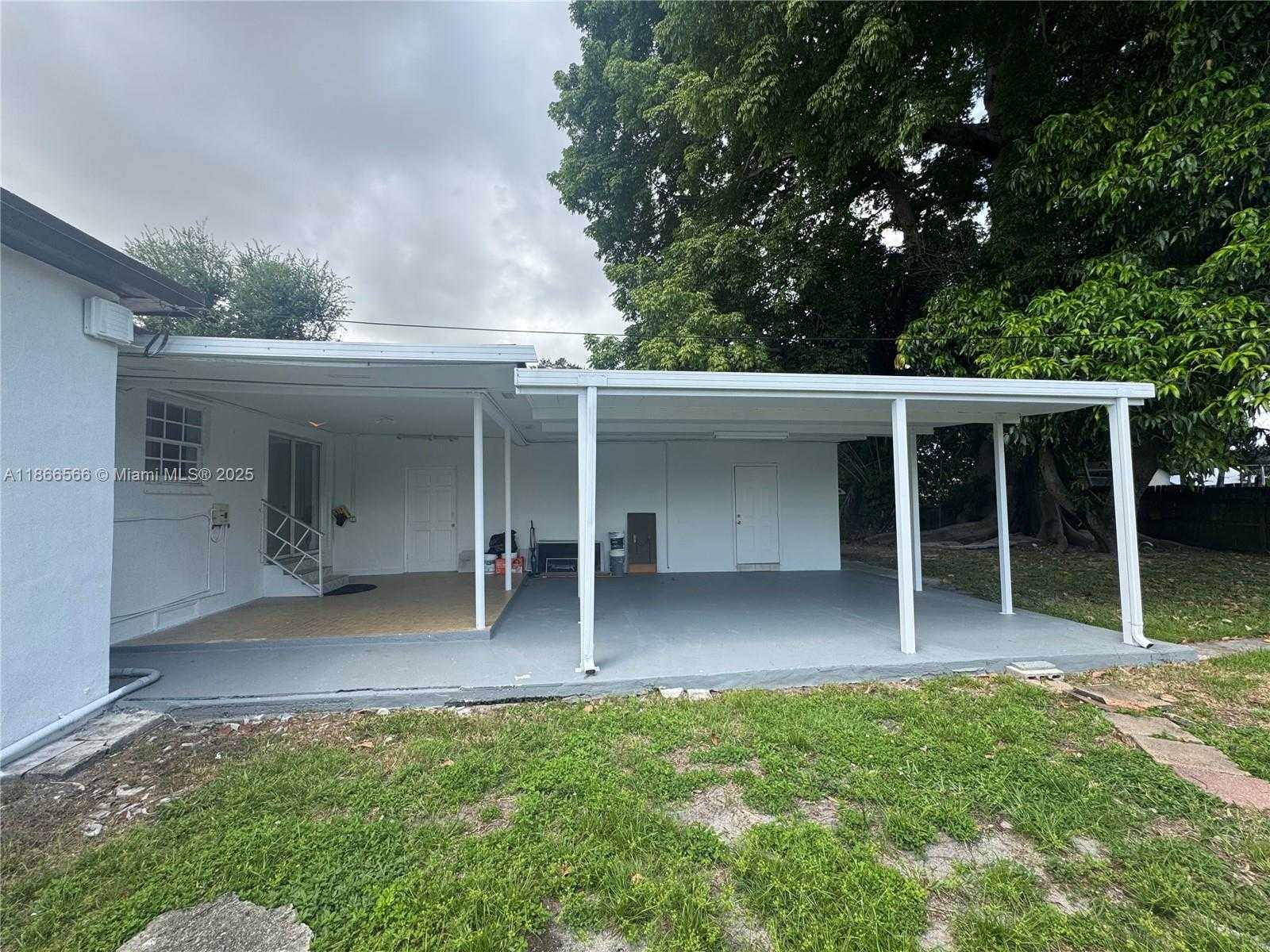 Small Image of 105 EAST 55TH ST, Hialeah Number 33