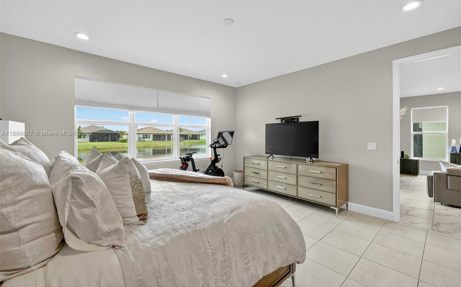Small Image of 13455 SOUTH WEST RIVER ROCK RD, Port St. Lucie Number 12