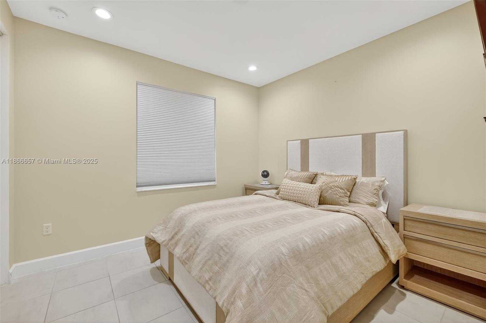 Small Image of 13455 SOUTH WEST RIVER ROCK RD, Port St. Lucie Number 19