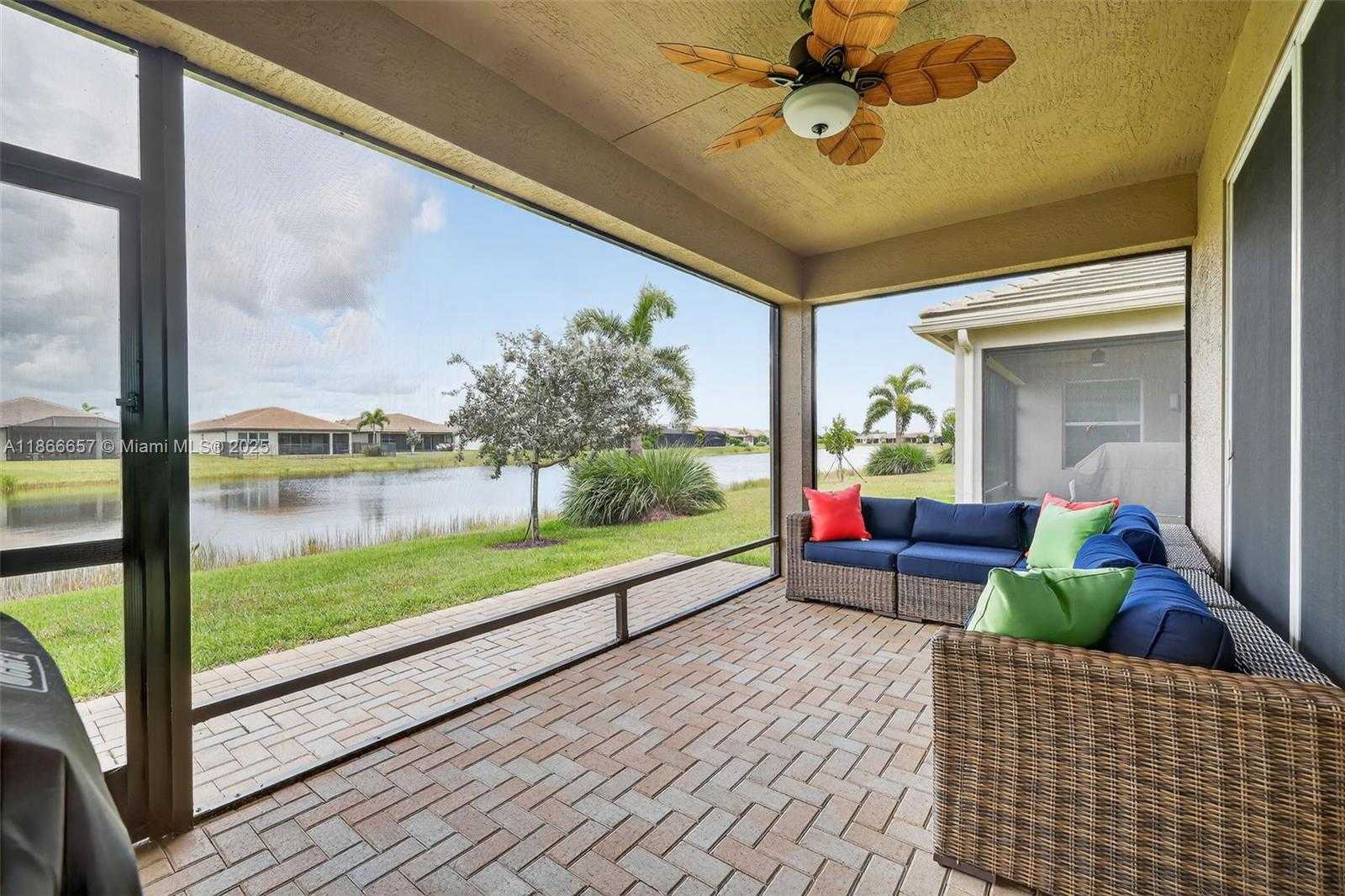 Small Image of 13455 SOUTH WEST RIVER ROCK RD, Port St. Lucie Number 24