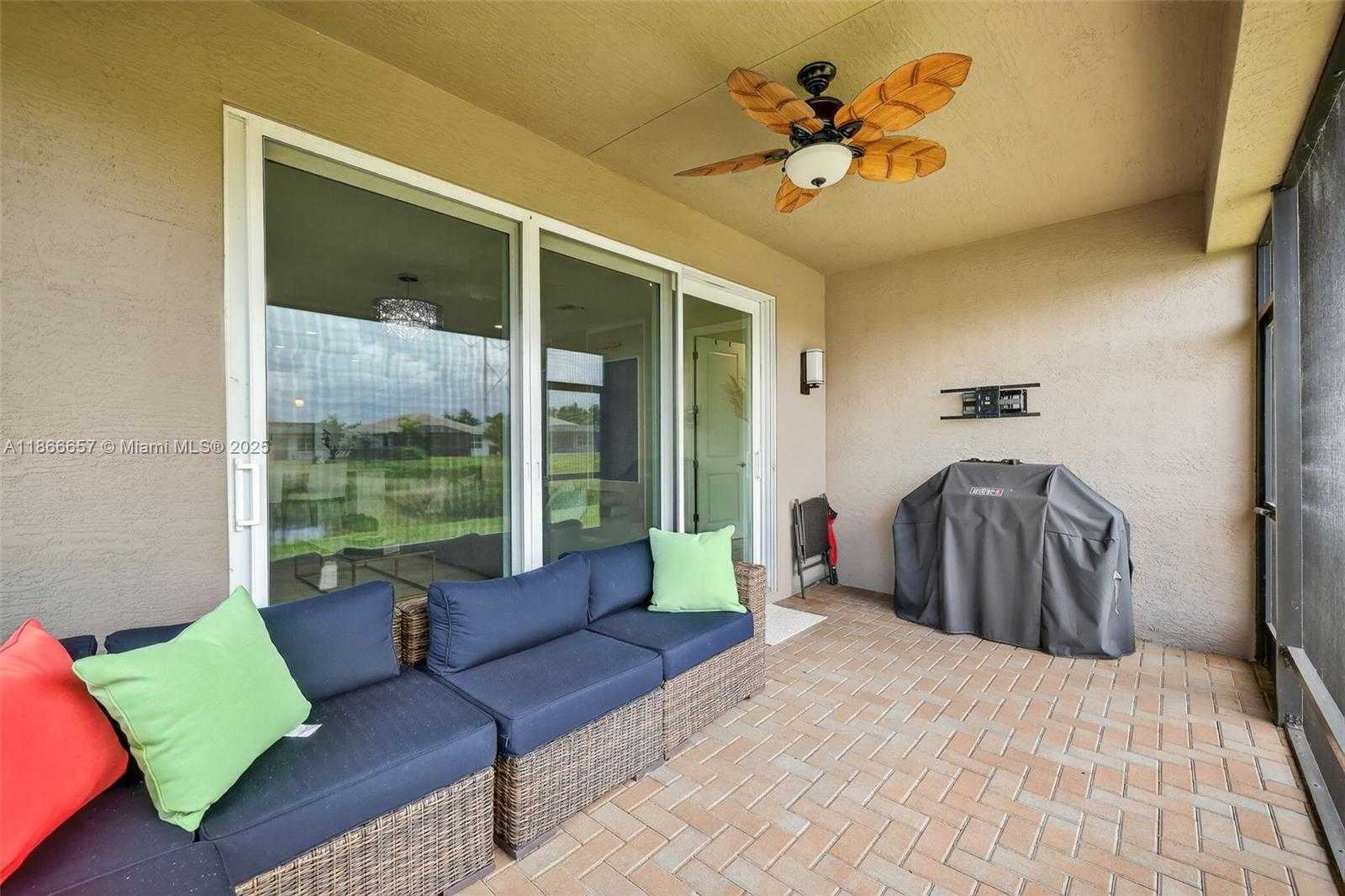 Small Image of 13455 SOUTH WEST RIVER ROCK RD, Port St. Lucie Number 26