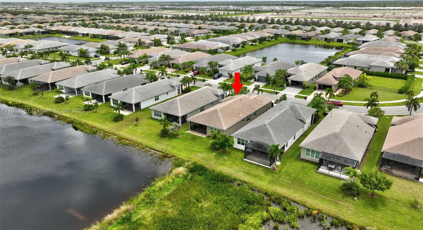 Small Image of 13455 SOUTH WEST RIVER ROCK RD, Port St. Lucie Number 34