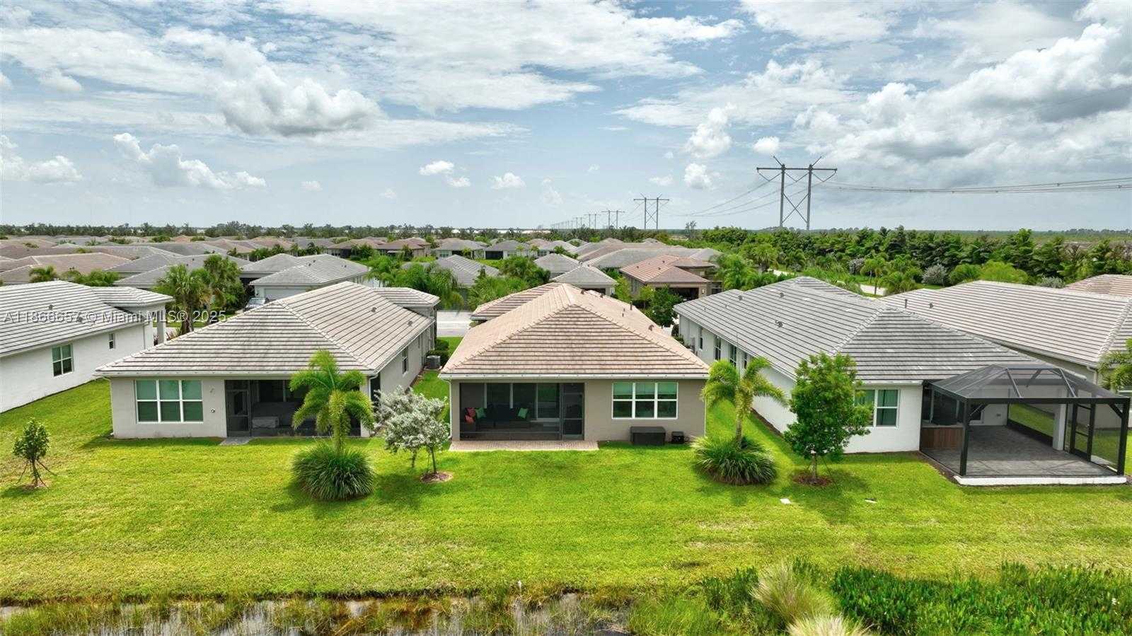 Small Image of 13455 SOUTH WEST RIVER ROCK RD, Port St. Lucie Number 37