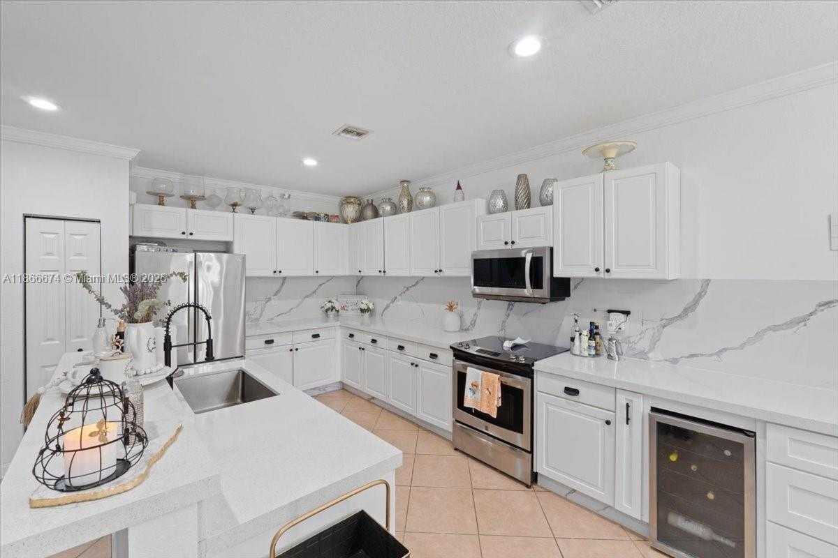 Small Image of 24306 SOUTH WEST 113TH PSGE, Homestead Number 3