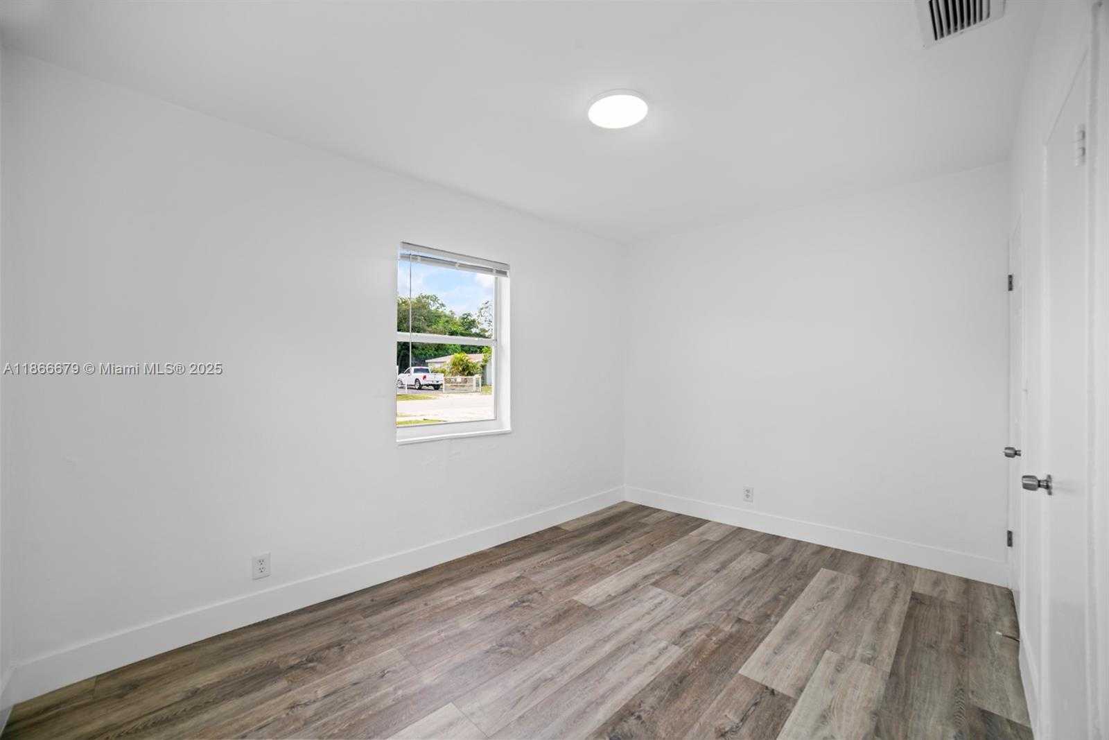 Small Image of 1631 NORTH WEST 12TH CT, Fort Lauderdale Number 12