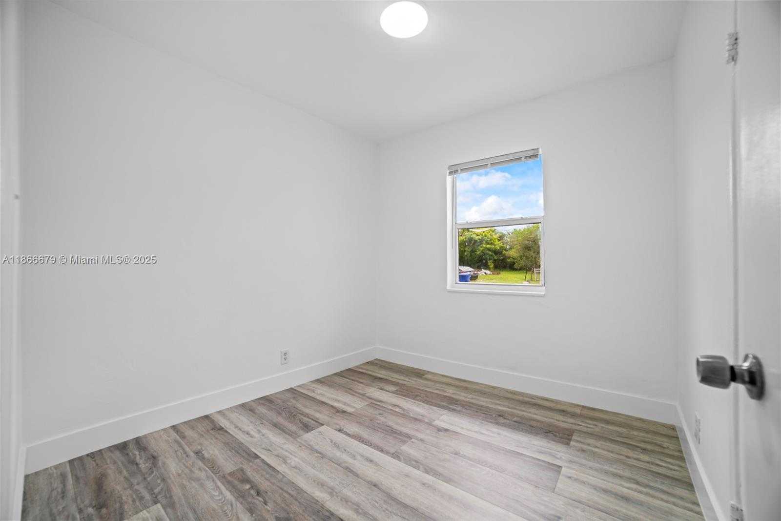 Small Image of 1631 NORTH WEST 12TH CT, Fort Lauderdale Number 13