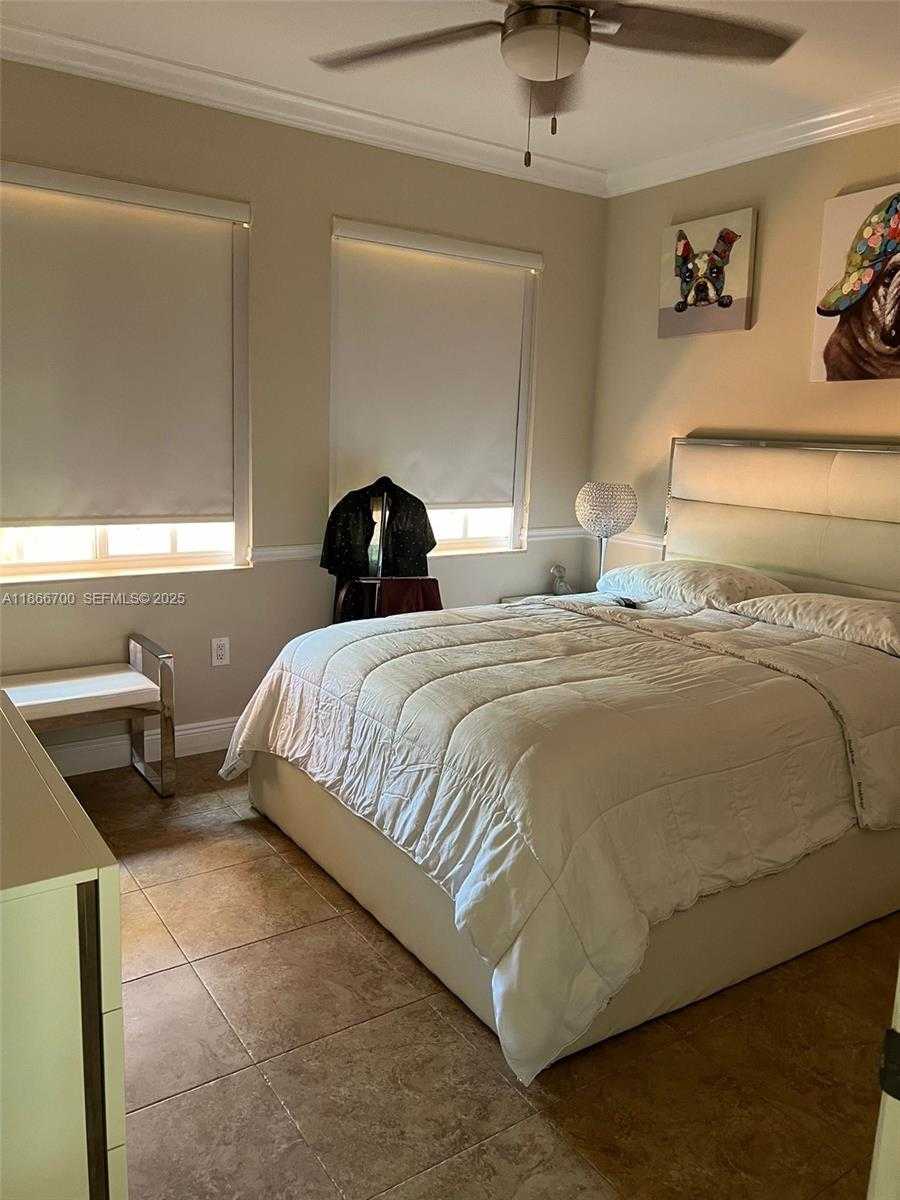 Small Image of 12365 NORTH WEST 6TH ST, Miami Number 17