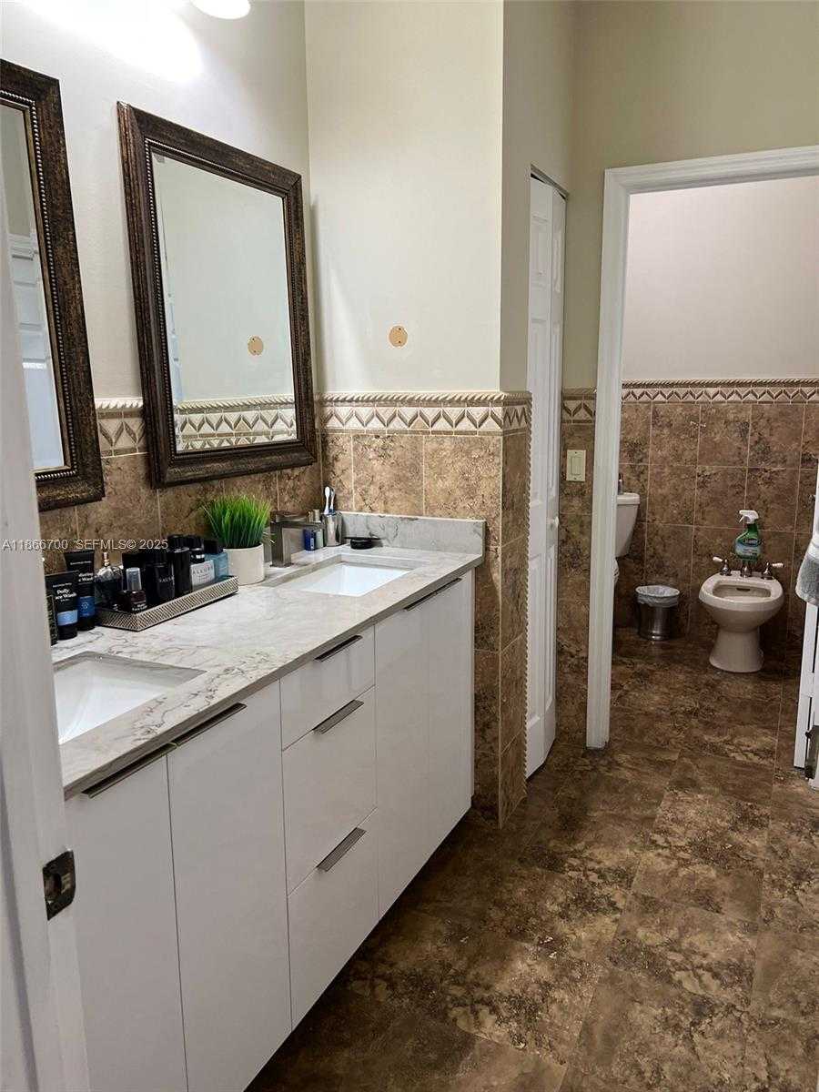 Small Image of 12365 NORTH WEST 6TH ST, Miami Number 21