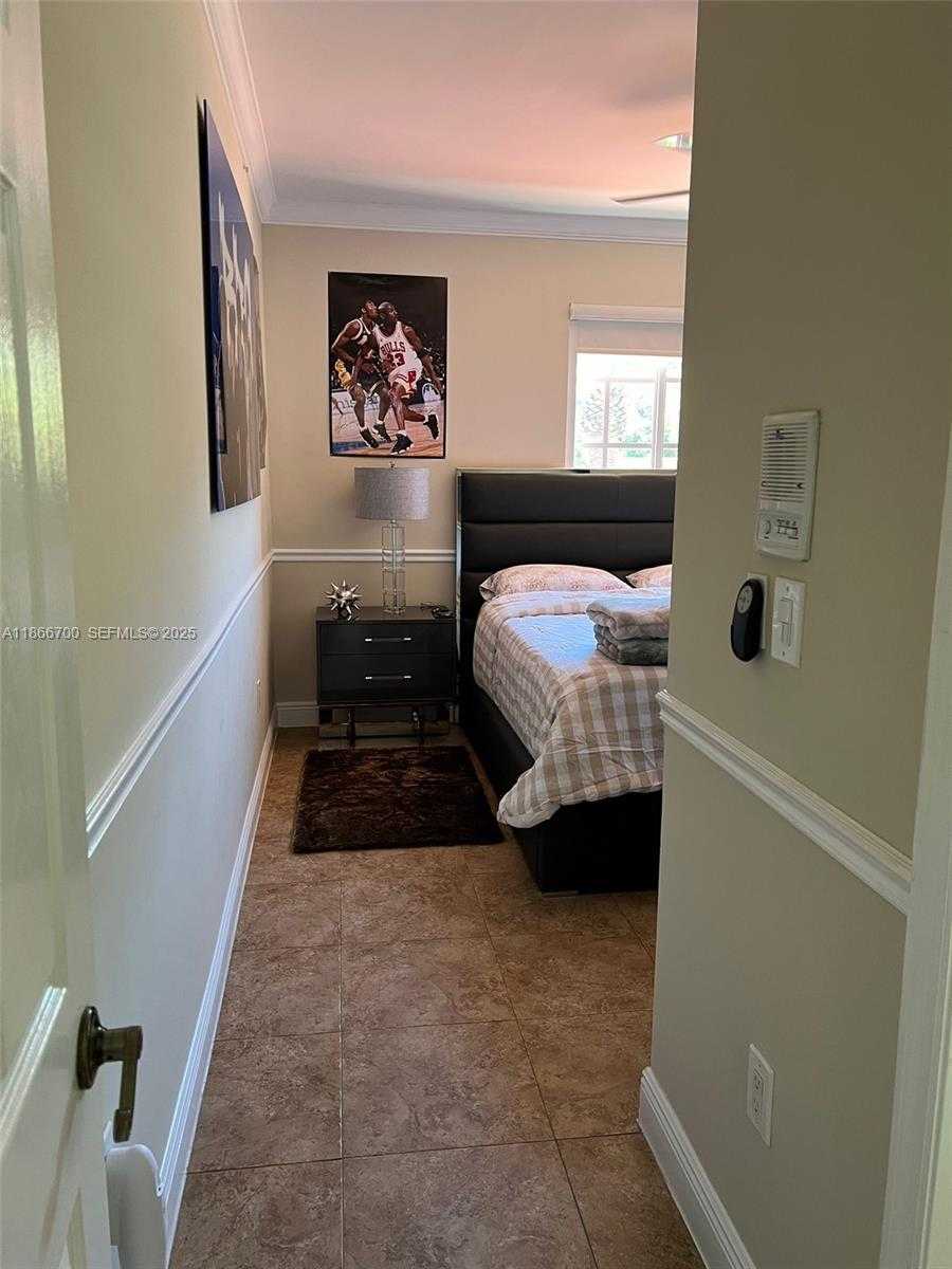 Small Image of 12365 NORTH WEST 6TH ST, Miami Number 27