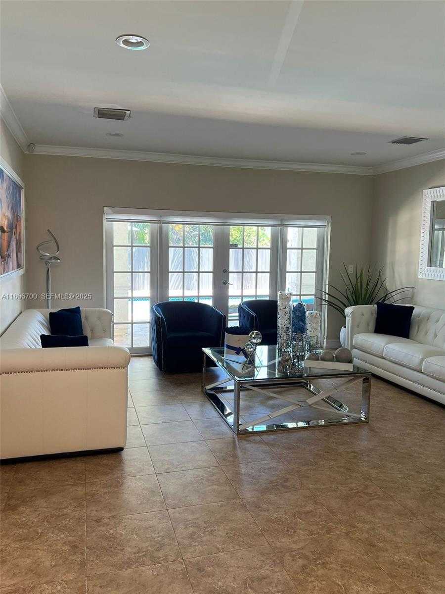 Small Image of 12365 NORTH WEST 6TH ST, Miami Number 9