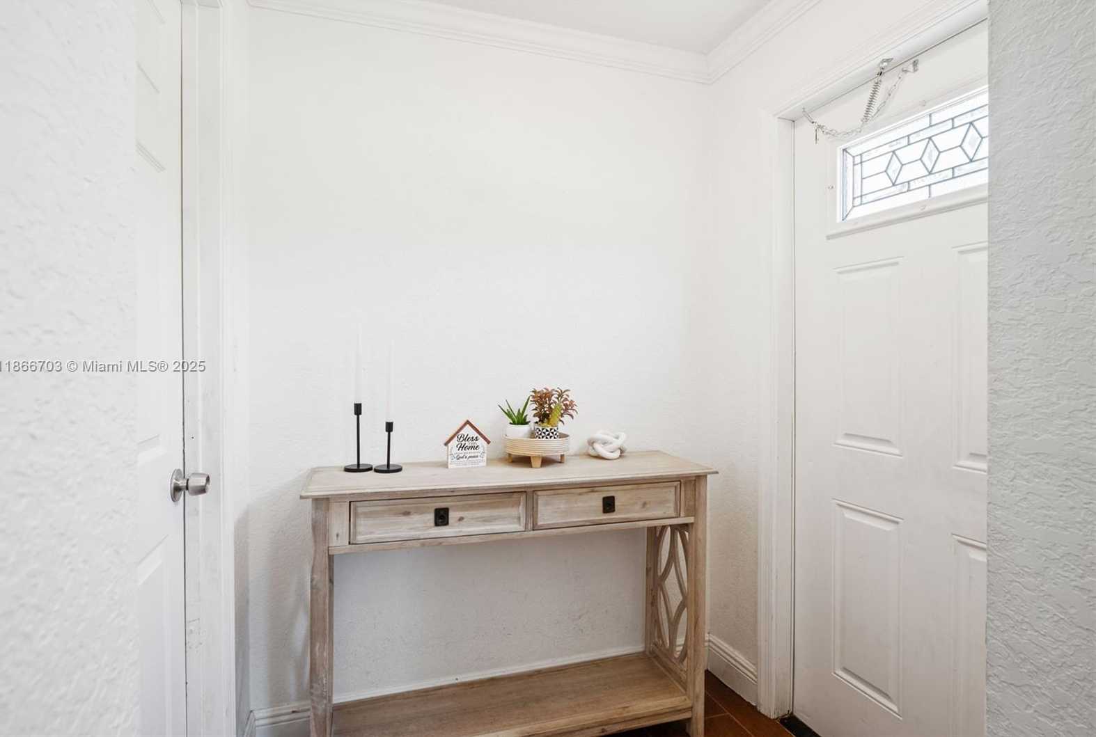 Small Image of 5641 SOUTH WEST 37TH CT, Davie Number 3