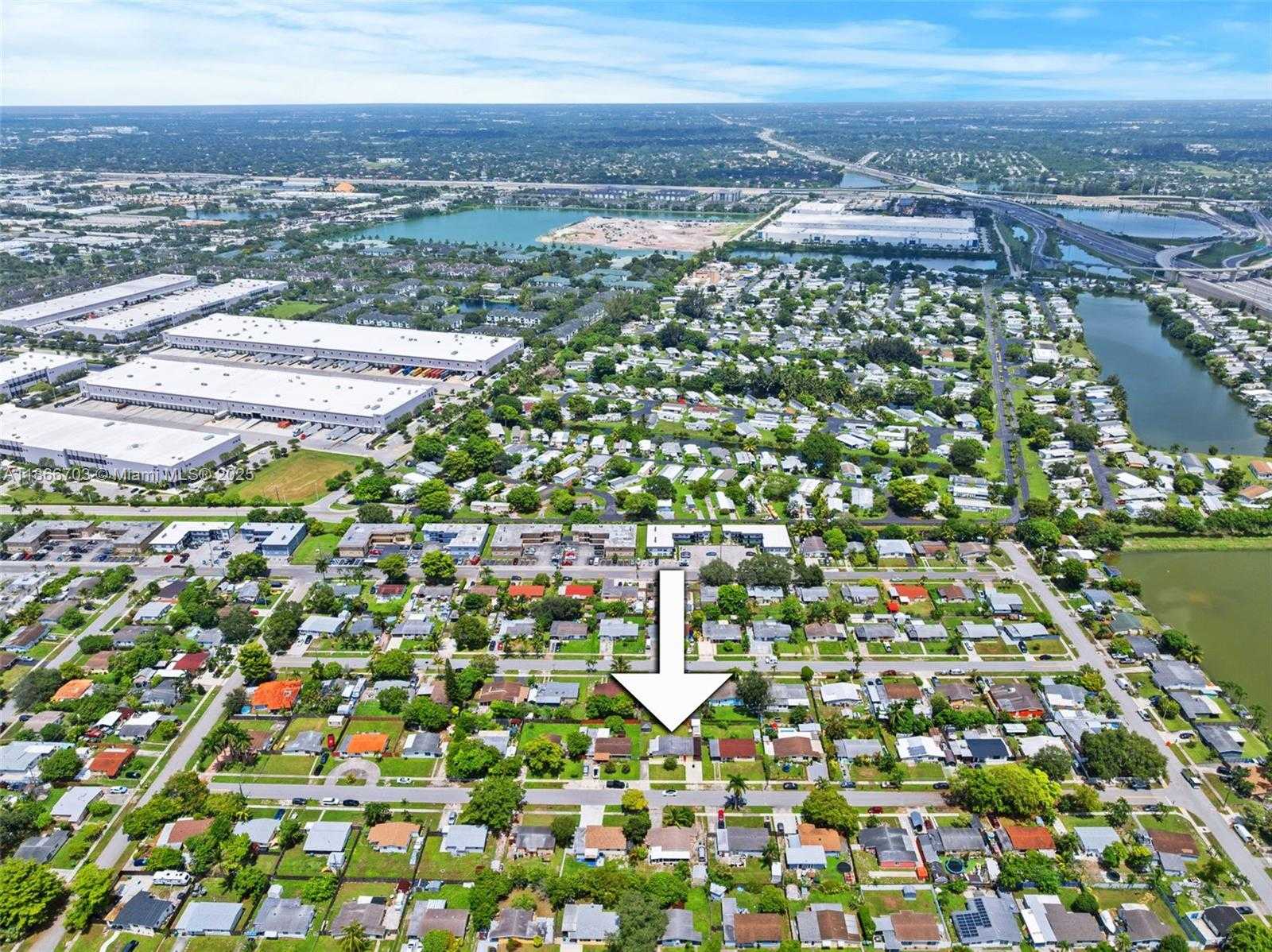 Small Image of 5641 SOUTH WEST 37TH CT, Davie Number 33