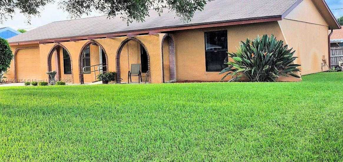 Small Image of 3753 COELEBS AVE, Boynton Beach Number 17