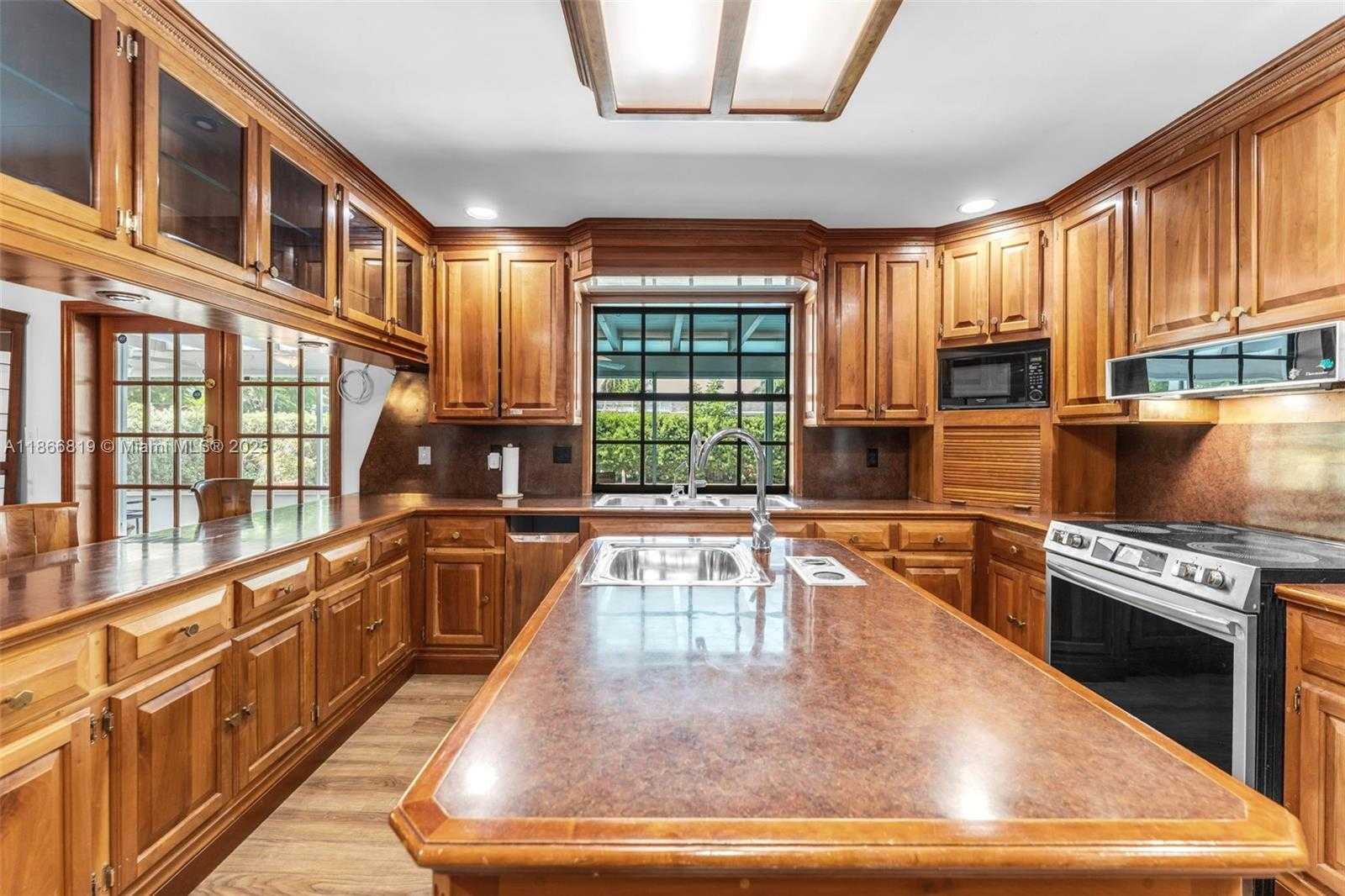 Small Image of 27520 SOUTH WEST 164TH CT, Homestead Number 10